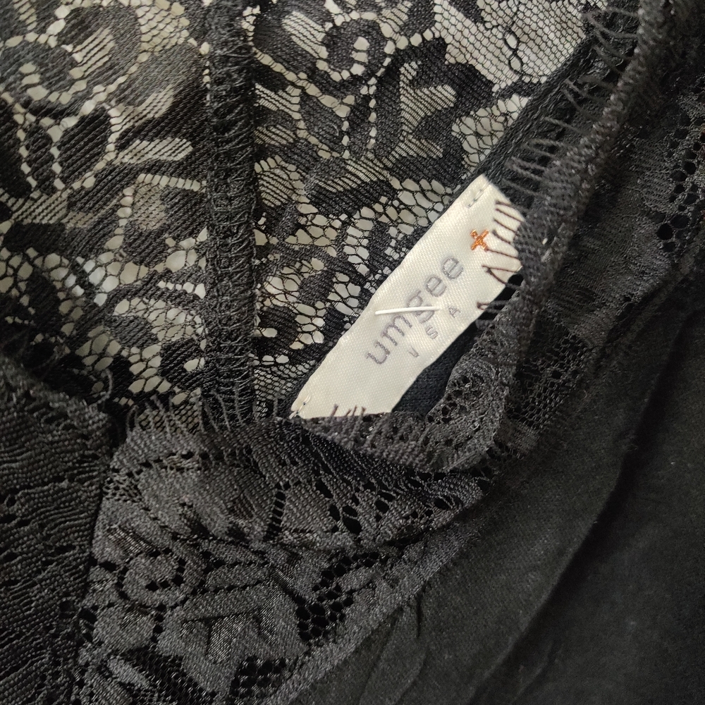 Umgee Black Lace Detail Top - Picture 4 of 6